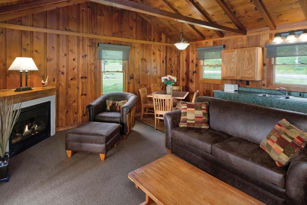 Hueston Woods Lodge and Conference Center - 豪华套房