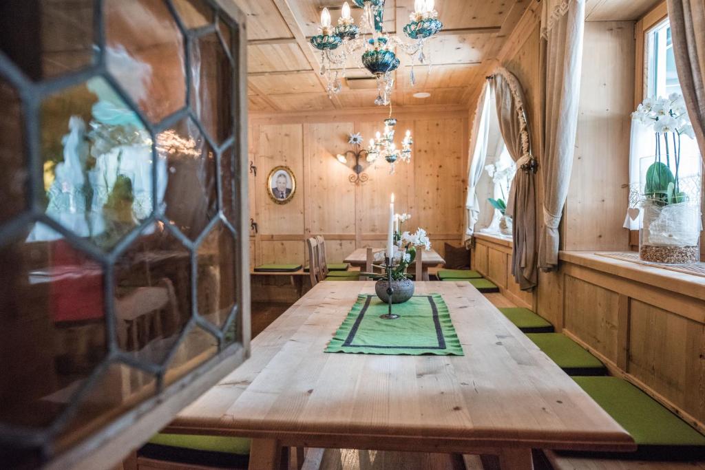 Fotografie z fotogalerie ubytování Hotel Edelweiss v destinaci Braies