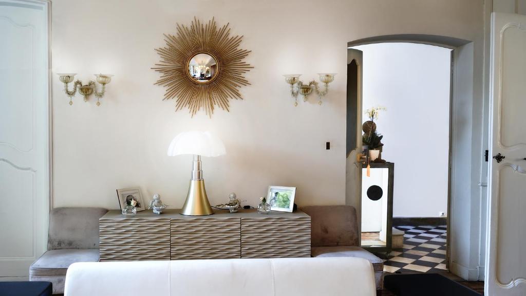 Hôtel Particulier Le 28 - Spa & Art Luxury Design by Alain Ducasse - Resim 3