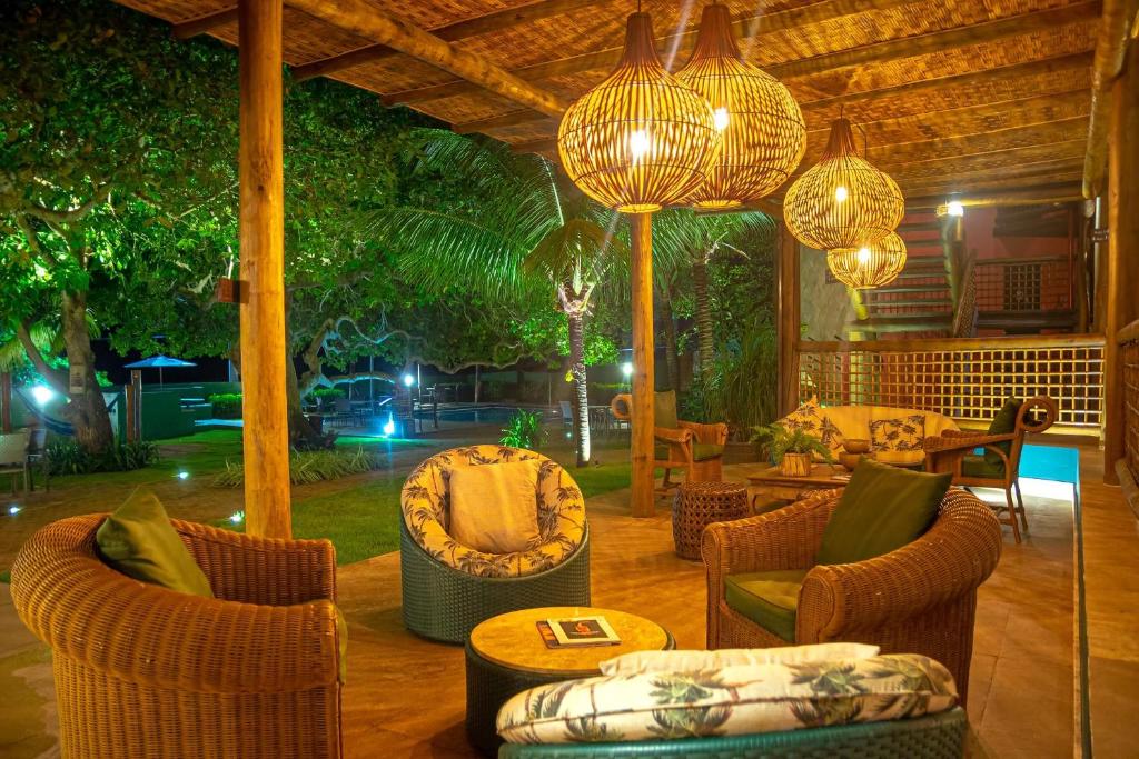 Uma área de estar em Pousada Villa Maeva Itacimirim