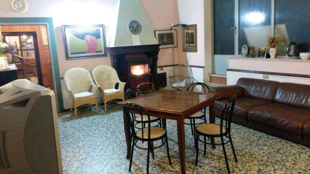 Posezení v ubytování Albergo Ristorante Ferretti