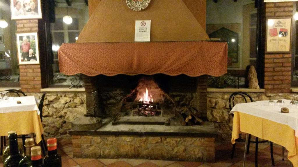 Fotografie z fotogalerie ubytování Albergo Ristorante Ferretti v destinaci Monteluco