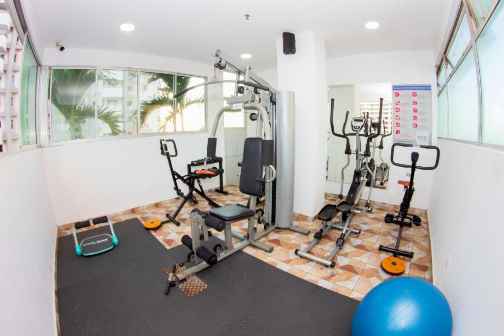Fitness centrum a/nebo fitness zařízení v ubytování Hotel Aixo Suites By GEH Suites