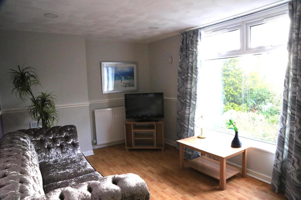 La Suisse Serviced Apartments - Deluxe One-Bedroom Suite