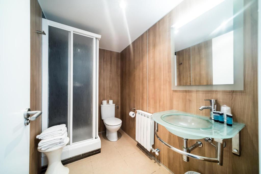 El Pi de Sant Just - Habitacions i Apartaments, Solsona ...