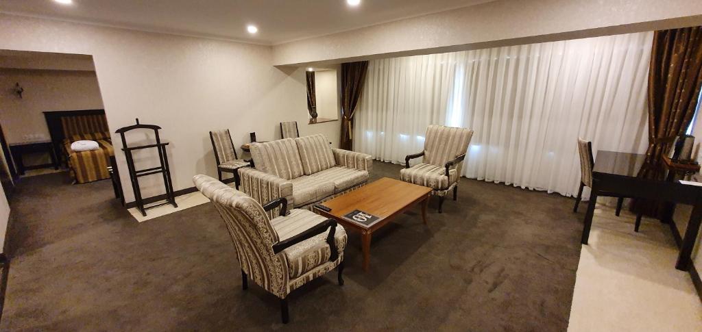 Grand Mir Hotel - Junior Suite