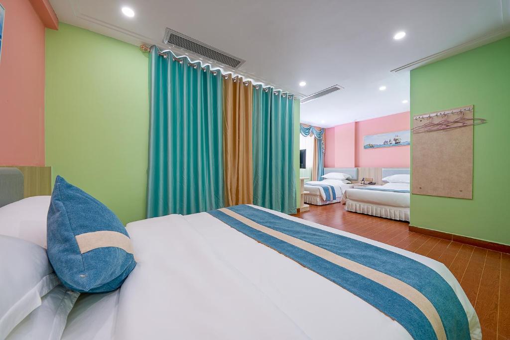 Frida Hotels Guangzhou Baiyun International airport - 豪华三重房间