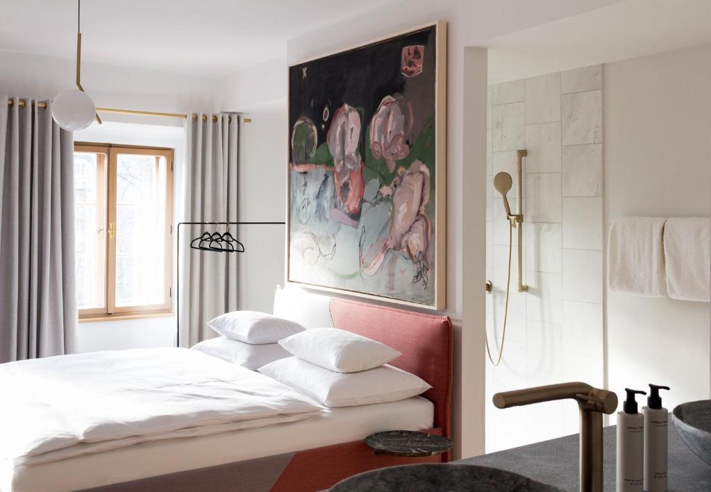 Posteľ alebo postele v izbe v ubytovaní Kai 36 - Hotel zwischen Fels und Fluss