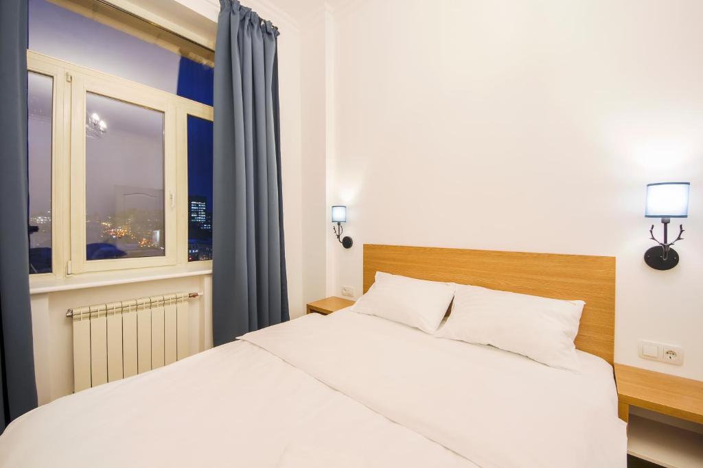 DayFlat Apartments Khreschatyk - Deluxe Apartment With Balcony - Khreschatyk 27