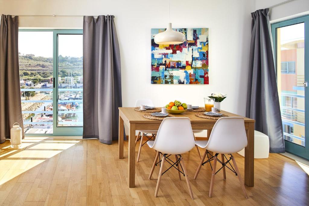 Photo de la galerie de l'établissement Casas Barulho Albufeira Marina, à Albufeira