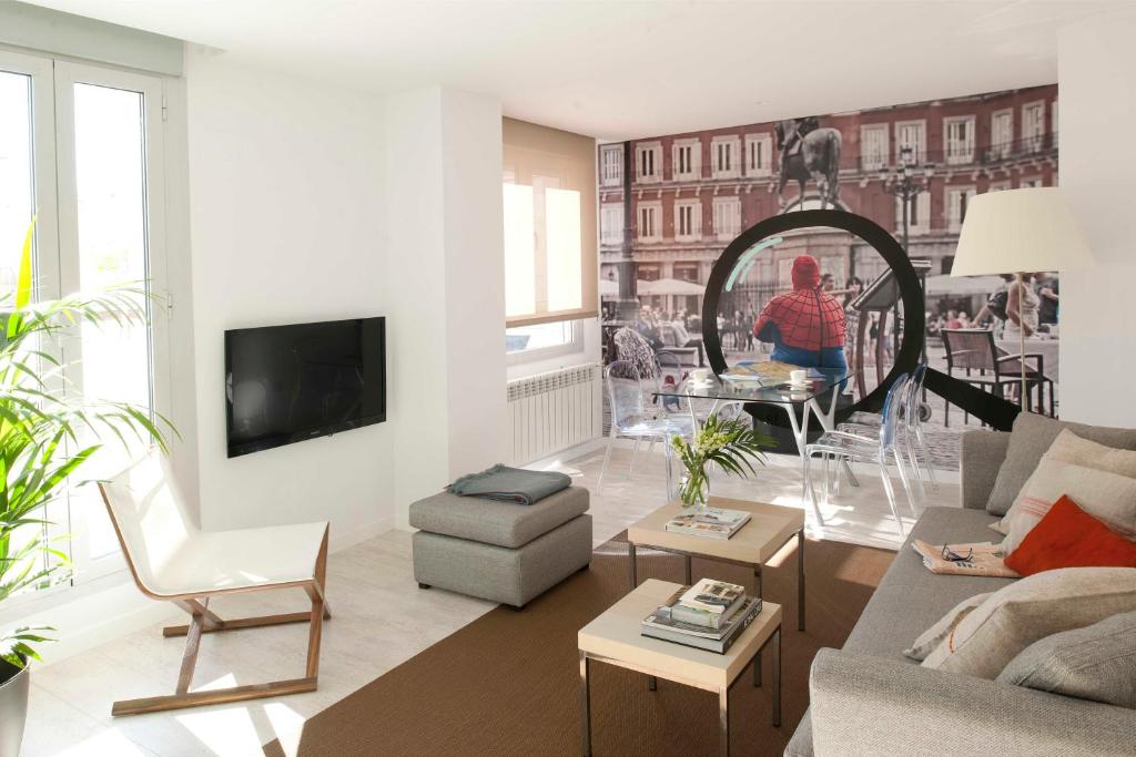 TV a/nebo společenská místnost v ubytování Eric Vökel Boutique Apartments - Atocha Suites