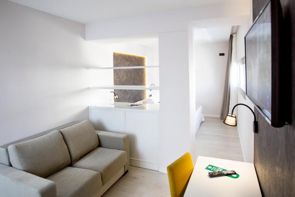 Benidorm Centre - Adults Only - Resim 12