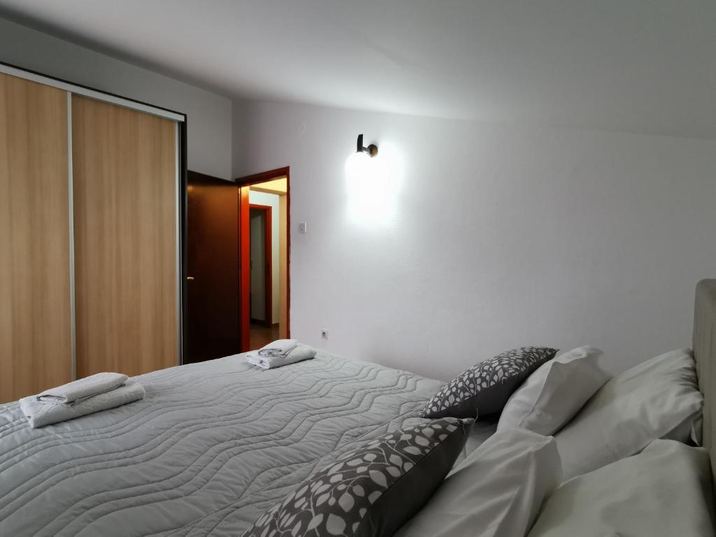 Apartmani Abeona - Appartamento Con 2 Camere Da Letto E Terrazza