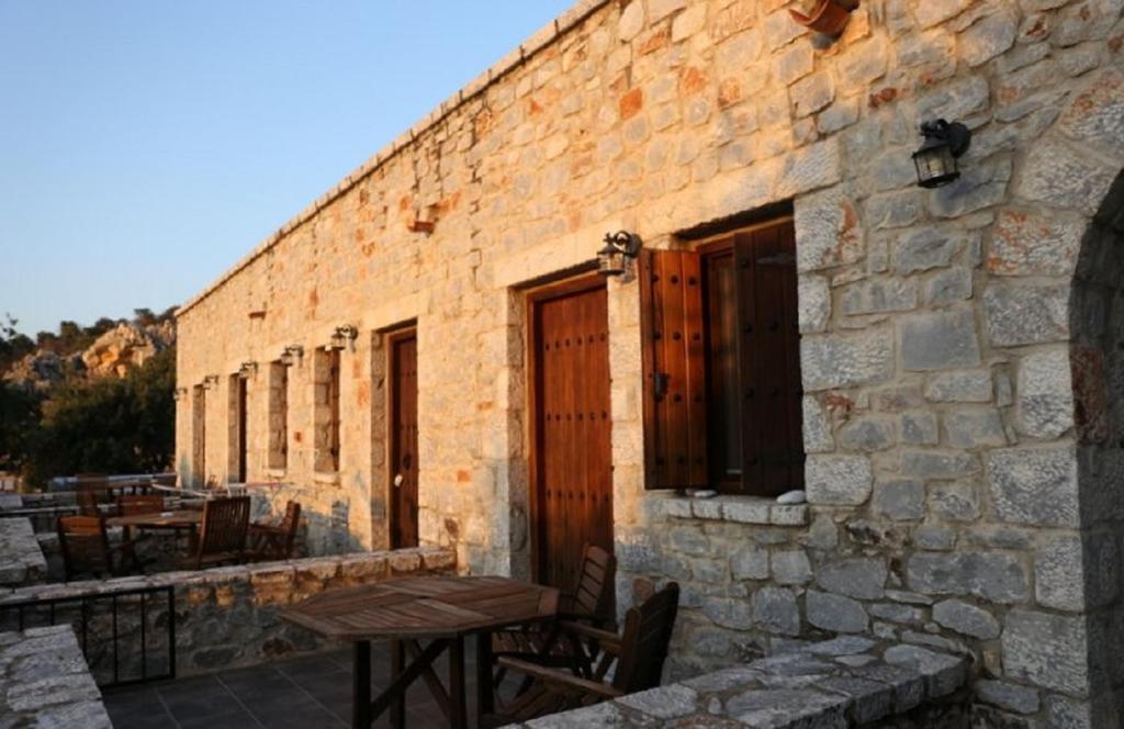 Fotografie z fotogalerie ubytování Lalloudes Seaside Accommodation v destinaci Éxo Nímfion