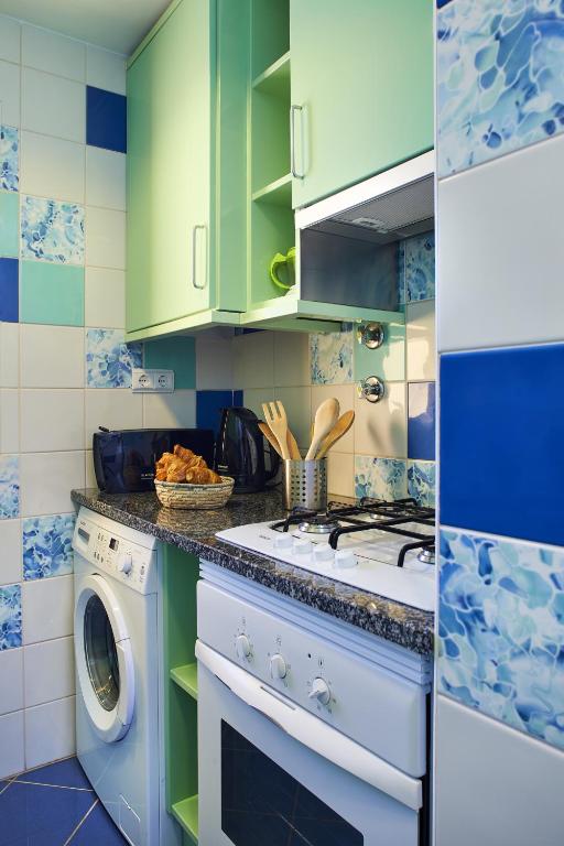 Cuisine ou kitchenette dans l'établissement Casas Barulho Albufeira Marina