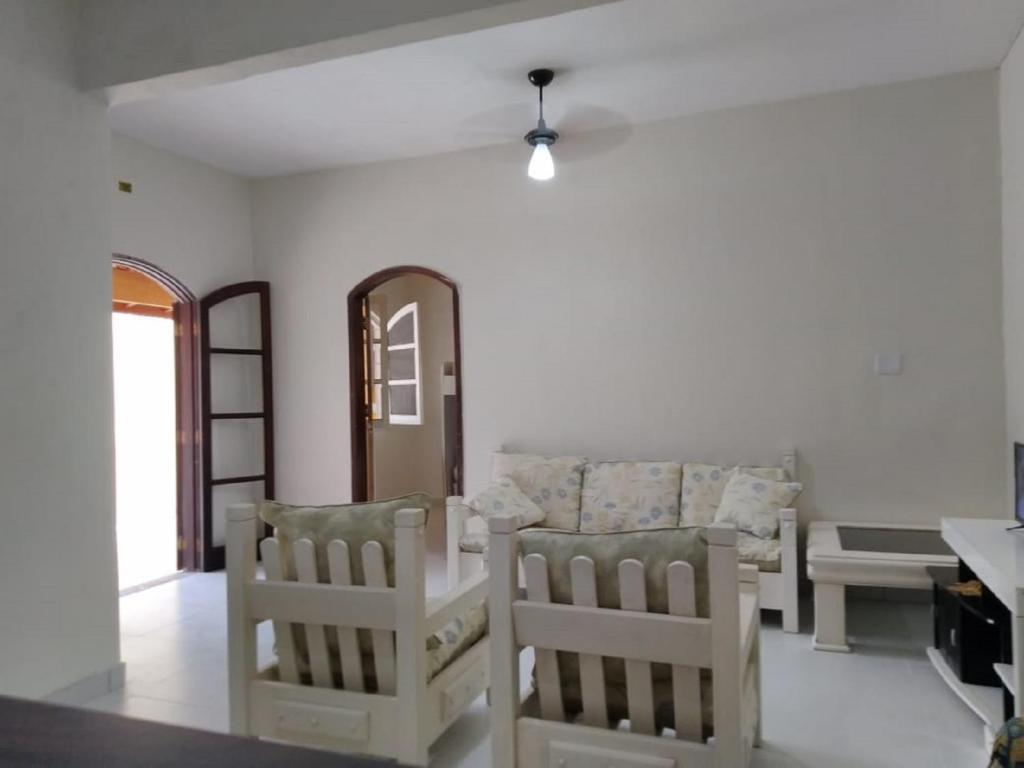  Casa Prado Indaia - 50 mts Praia - WiFi Fibra Home Office