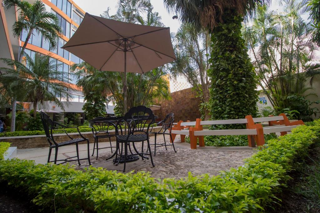 Zahrada ubytování Hotel Ambassador Mérida