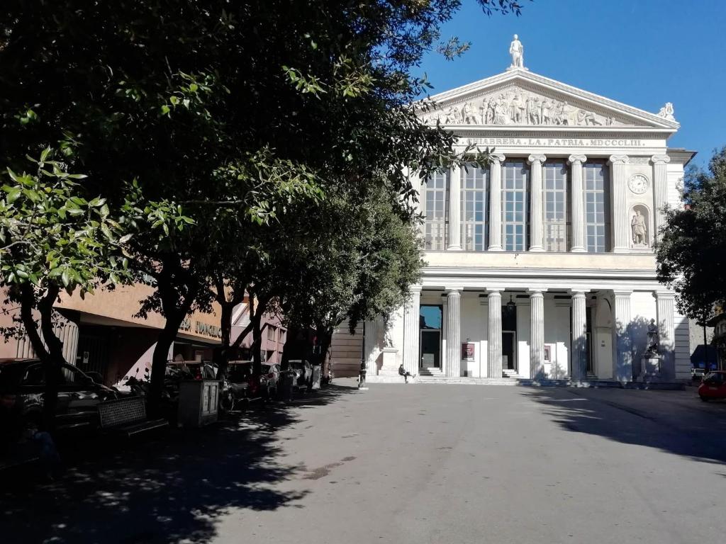 Zdjęcie z galerii obiektu MistrangeloHome 5 - Appartamento in Pieno Centro w mieście Savona