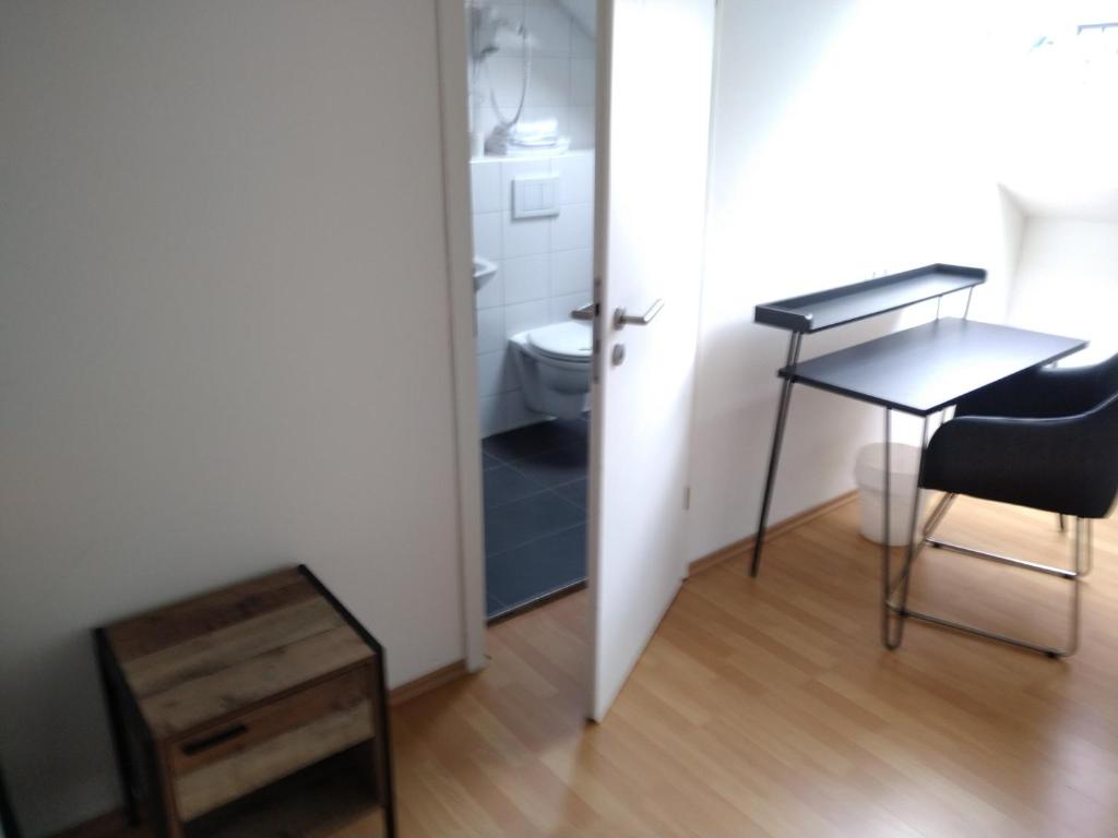 Hotel Zentrum - Single Room