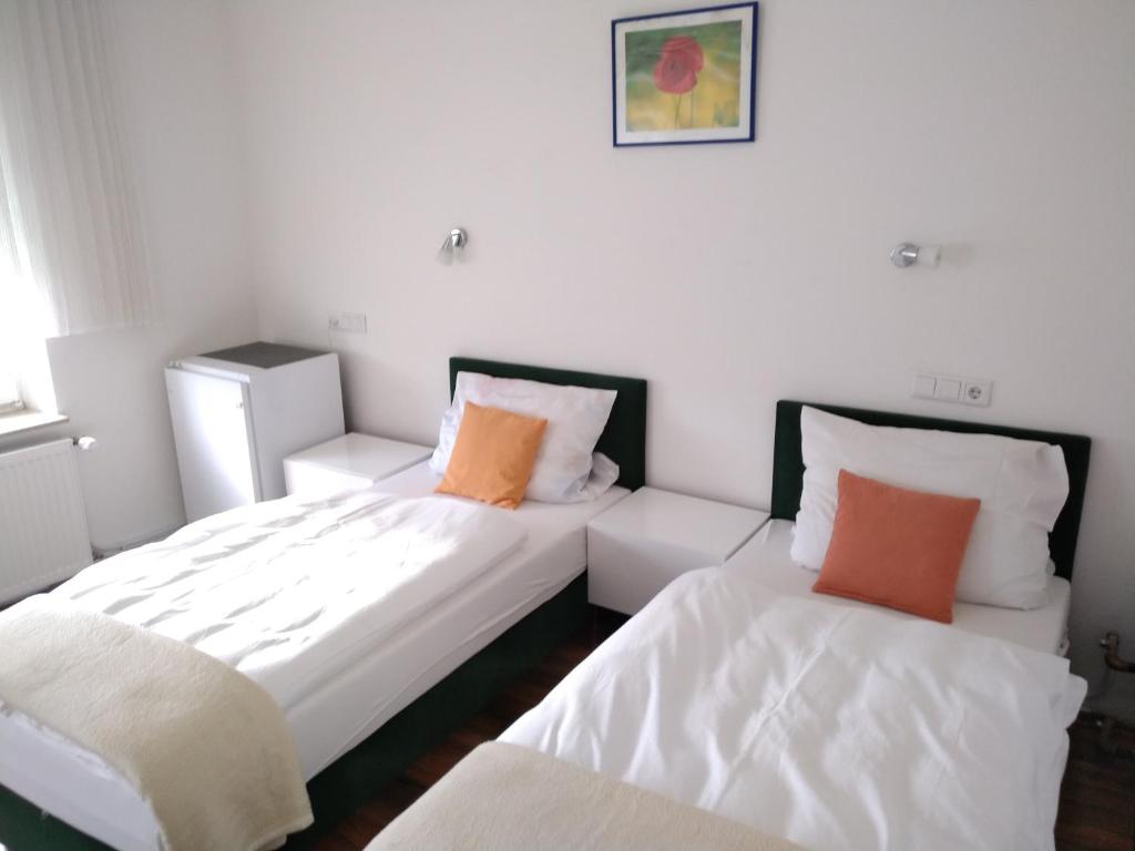 Hotel Zentrum - Double Room
