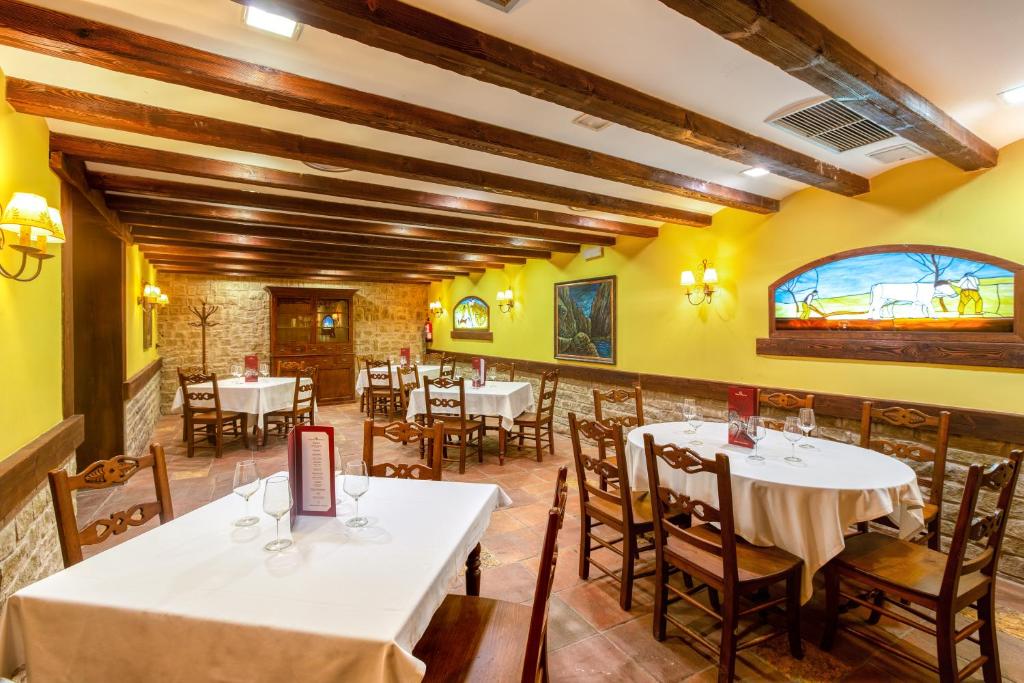 Restaurace v ubytování Palacio de Pujadas