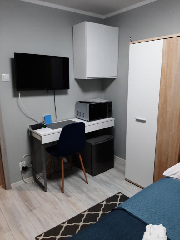 APARTAMENTY I POKOJE CENTRUM PIŁSUDSKIEGO Białystok - Chambre Double De Luxe Avec Salle De Bain Privée