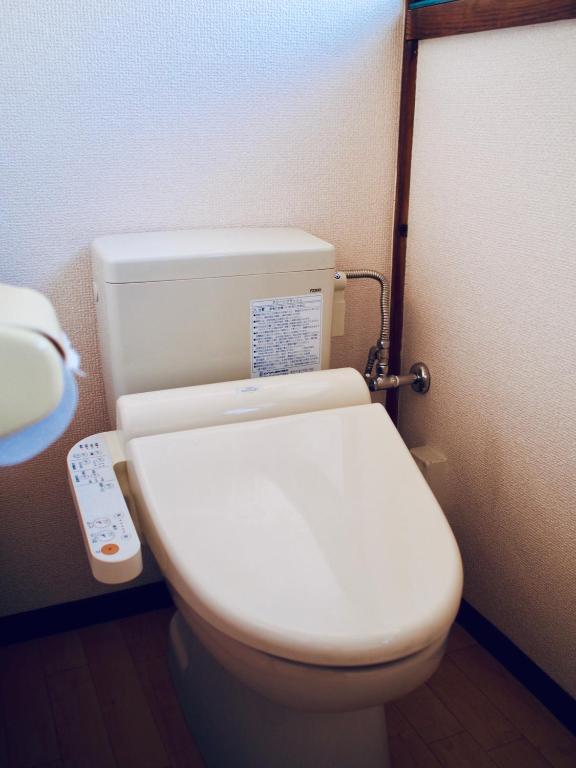 麦宿 伝 Guest House Brewにあるバスルーム