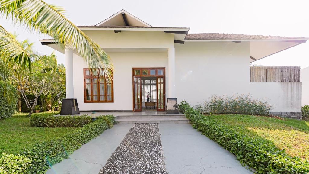 Ben Tre Riverside Resort - Family Riverside Room