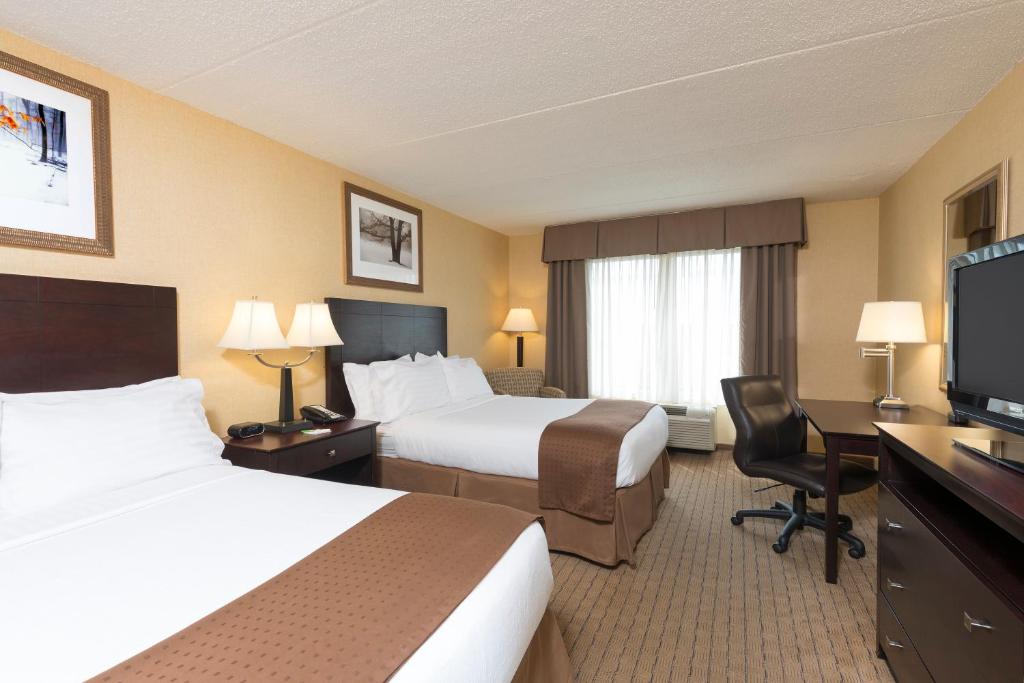 Holiday Inn Cleveland - South Independence by IHG photo