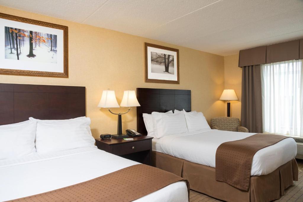 Holiday Inn Cleveland - South Independence by IHG - Habitación Doble Estándar Con Dos Camas Dobles