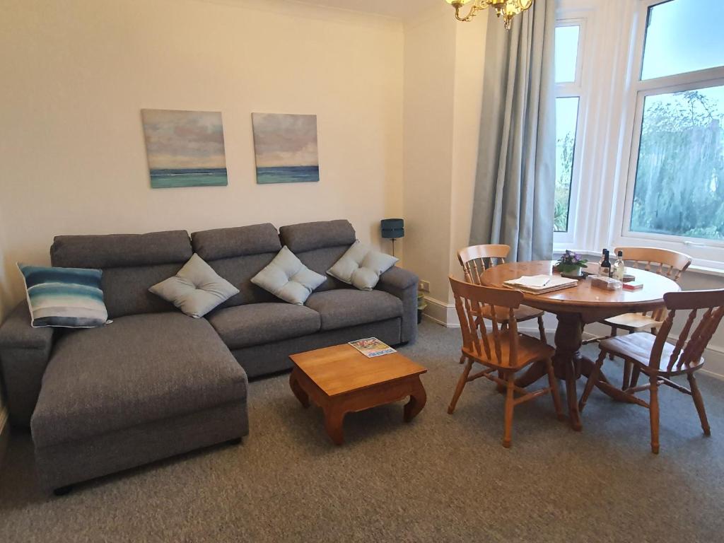 Posezení v ubytování Summerhill Apartments