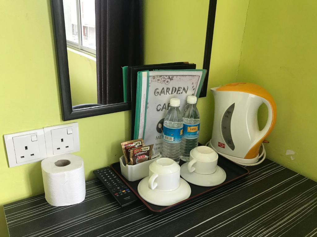 Příslušenství pro přípravu čaje a kávy v ubytování SARIKEI GARDEN HOTEL