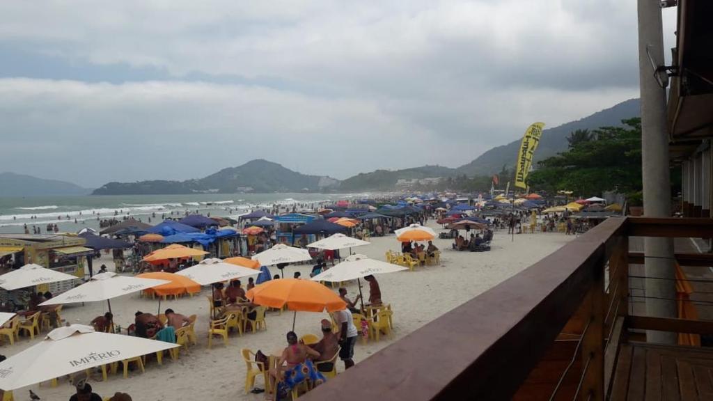  Excelente apto de 02 dorm - 50m do mar