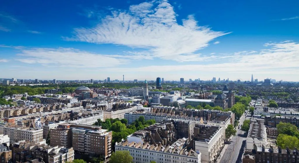 Holiday Inn London Kensington Forum, Londra, Marea Britanie