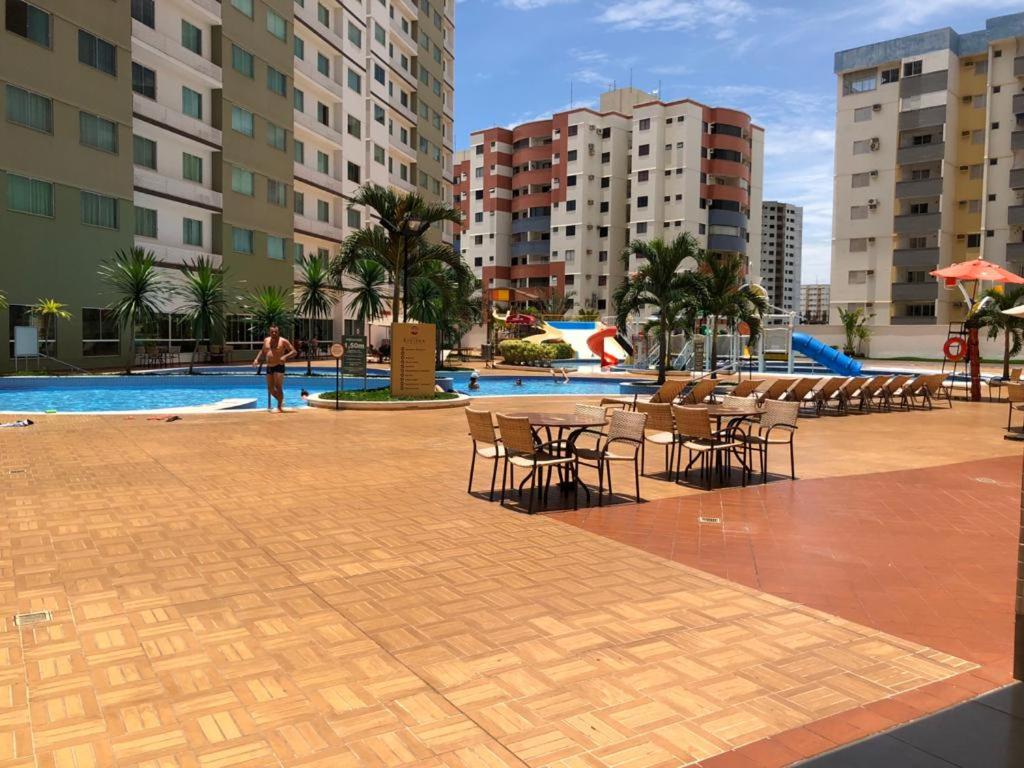  Riviera Park Hotel