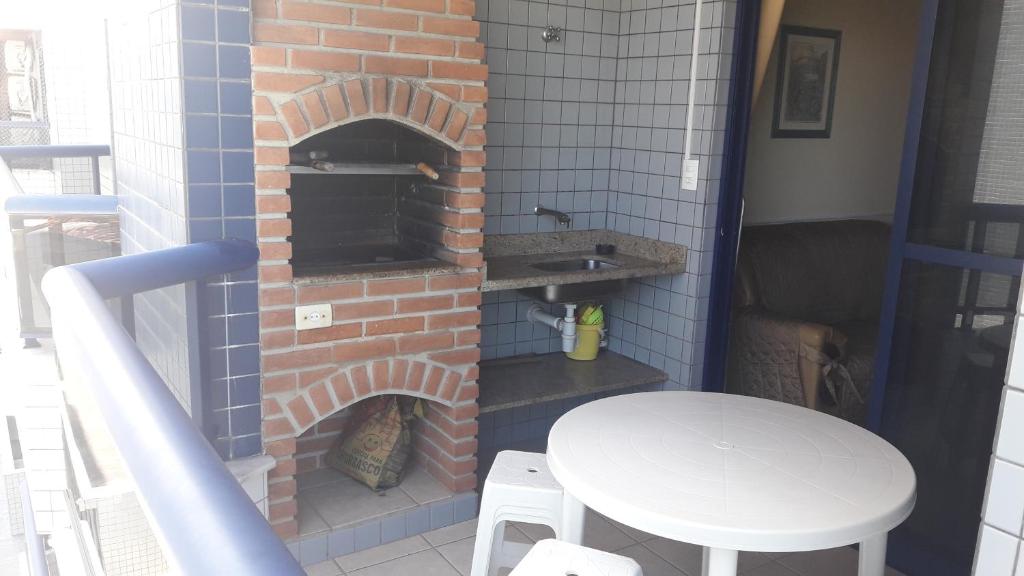  Excelente apto de 02 dorm - 50m do mar