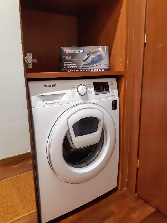 Zdjęcie z galerii obiektu Suite Rent Milan w Mediolanie