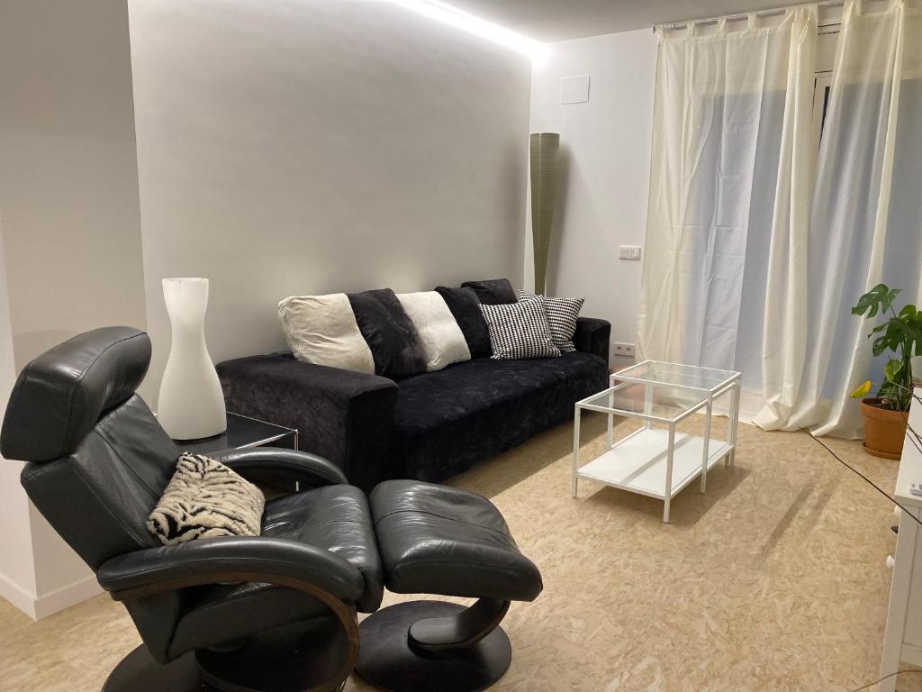 Posedenie v ubytovaní JASALPI único apartamento delante del Lago de Banyoles