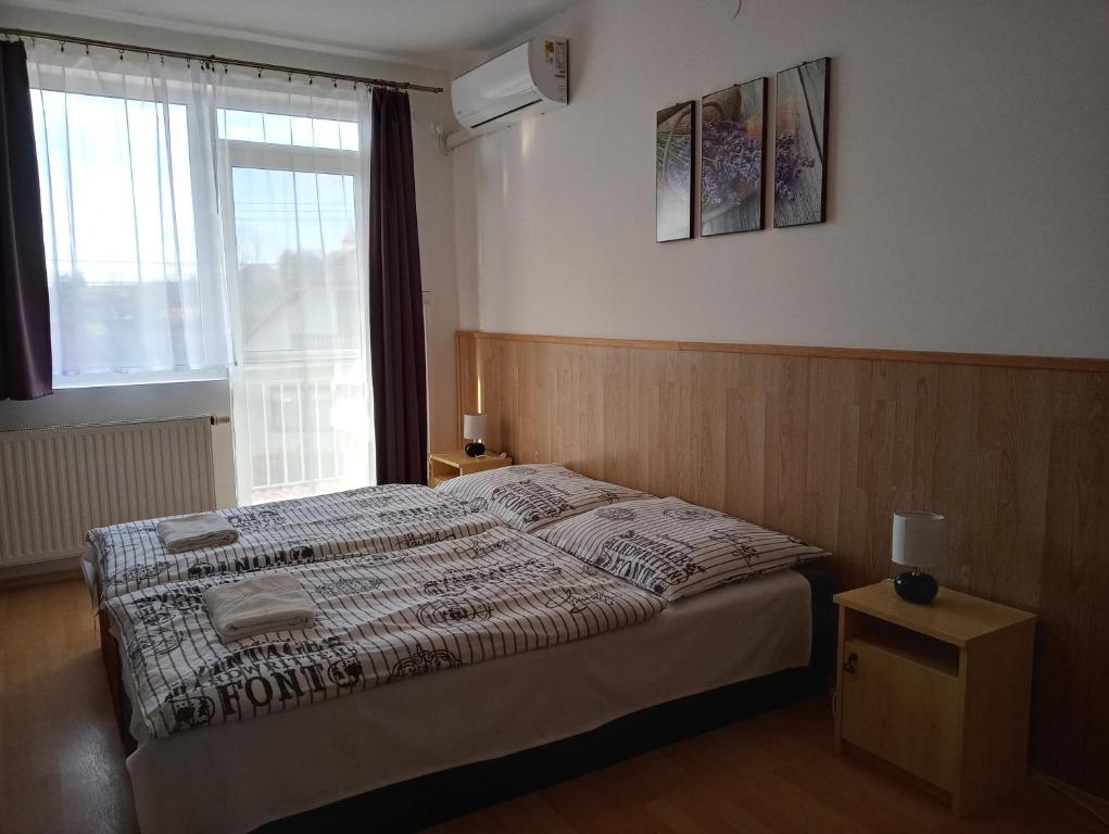 Napsugár Vendégház 8778 Újudvar, Dózsa György utca 7 kép - 1