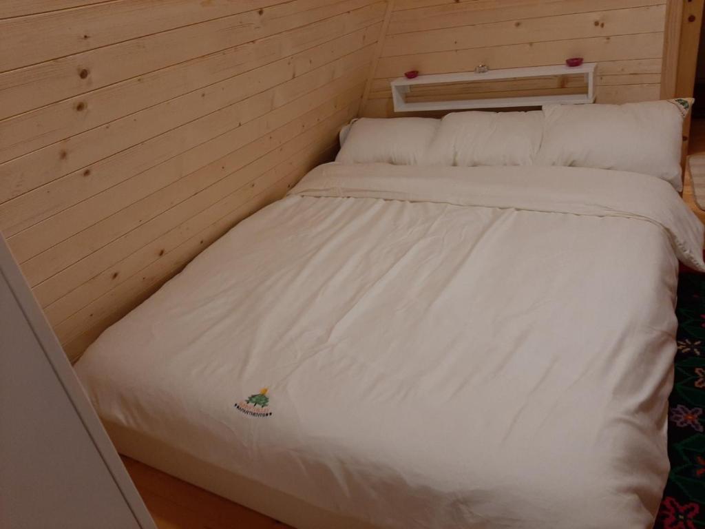 Postel nebo postele na pokoji v ubytování Suncana dolina Tara
