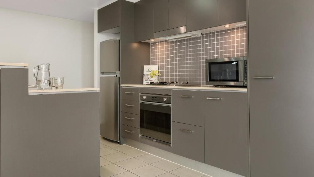Oaks Brisbane Casino Tower Suites - One-Bedroom Apartment