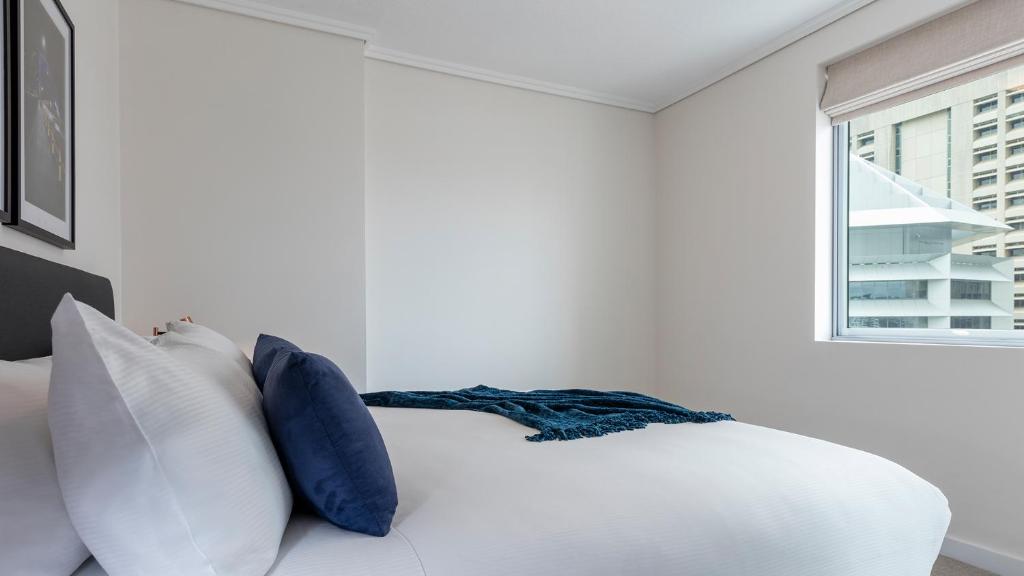 Oaks Brisbane Casino Tower Suites - 高管两居室公寓，带河景 - 没有管家