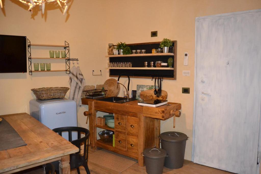A kitchen or kitchenette at Ai due Mori Apt by Addler House Ospitality