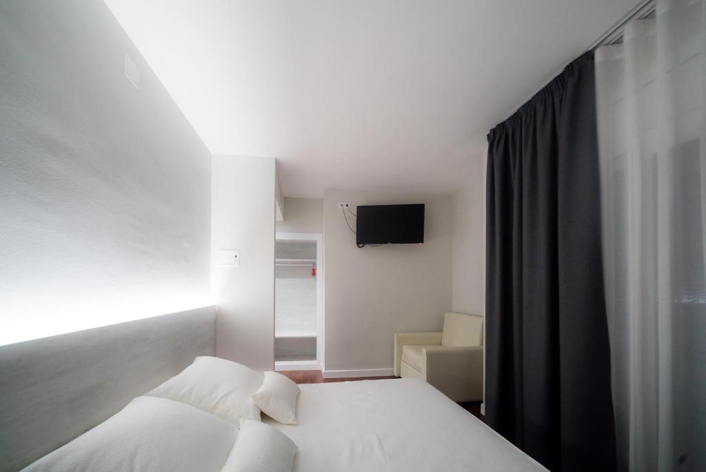 El Pi de Sant Just - Habitacions i Apartaments, Solsona ...