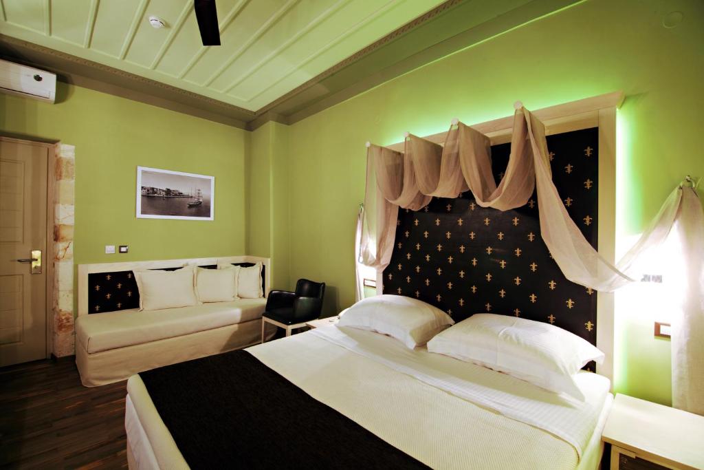 Postel nebo postele na pokoji v ubytování Elia Fatma Boutique Hotel