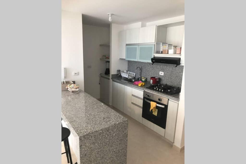 Kuchyň nebo kuchyňský kout v ubytování Apartamento cómodo con todo lo que necesitas con Aire Acondicionado !!
