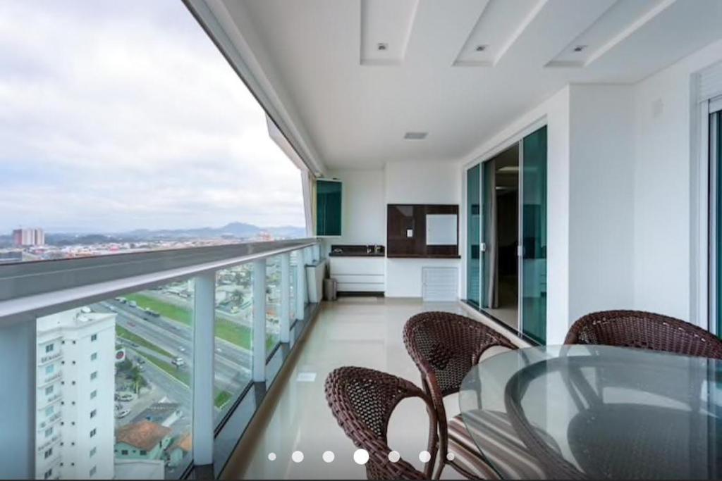  Apartamento Itapema-SC