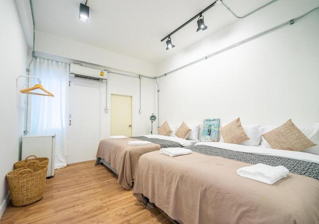 2 Bedrooms 1 living room near Old City - Two-Bedroom Apartment