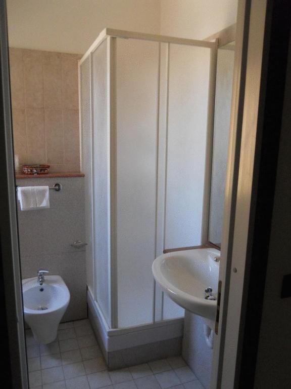 Koupelna v ubytování Hotel Traghetto