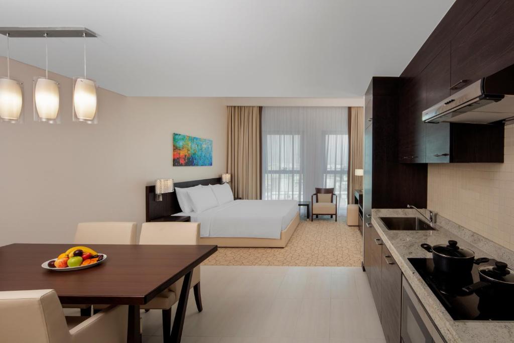 
Studio With Kitchen - Complimentary Transfer to Deira City Center, Outlet Mall
